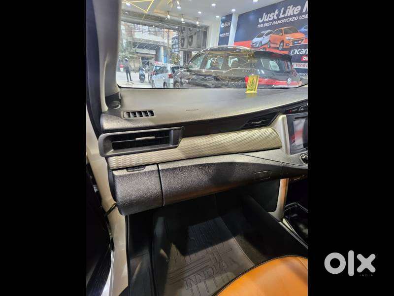 Toyota Innova Crysta 2.4 G Mt 7 Str, 2020, Diesel