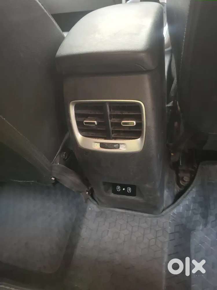 Hyundai Venue 2022 Petrol 67000 Km Driven