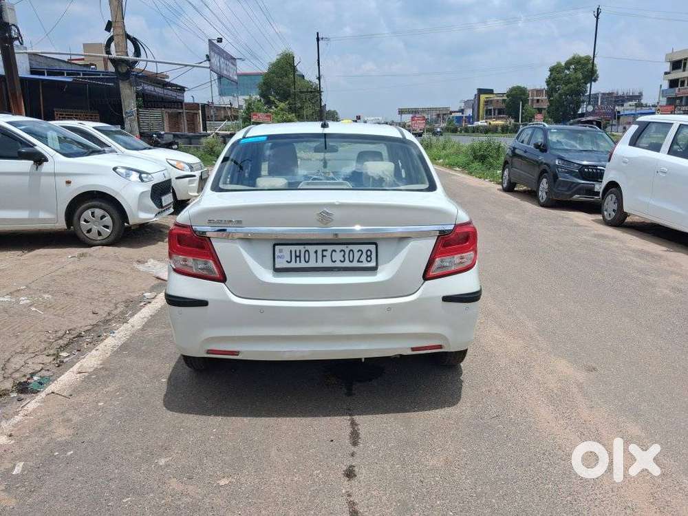 Maruti Suzuki Dzire 1.2 Vxi, 2023, Petrol