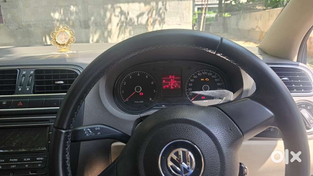 Volkswagen Vento 2010-2013 Petrol Highline, 2014, Petrol