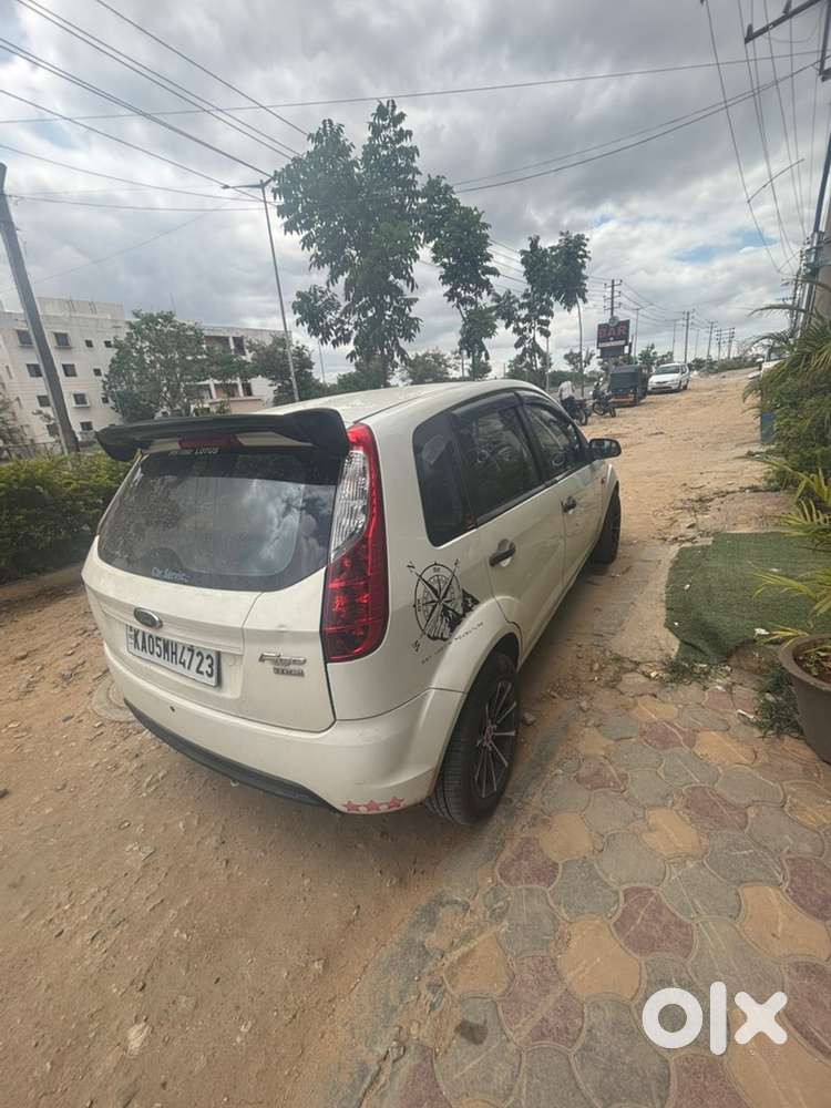 Ford Figo Diesel Zxi 2010
