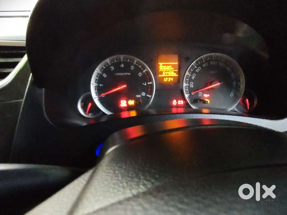 Maruti Suzuki Swift Vxi 1.2 Abs Bs-iv, 2016, Petrol