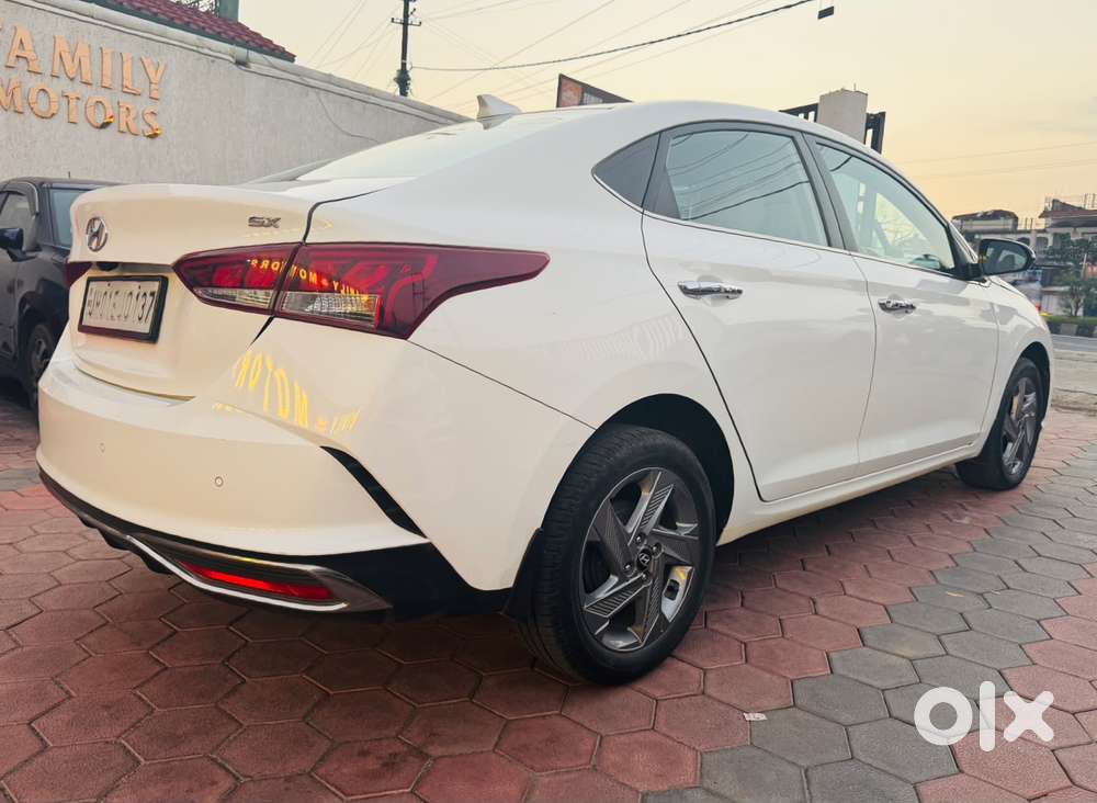 Hyundai Venue Sx Mt, 2021, Petrol