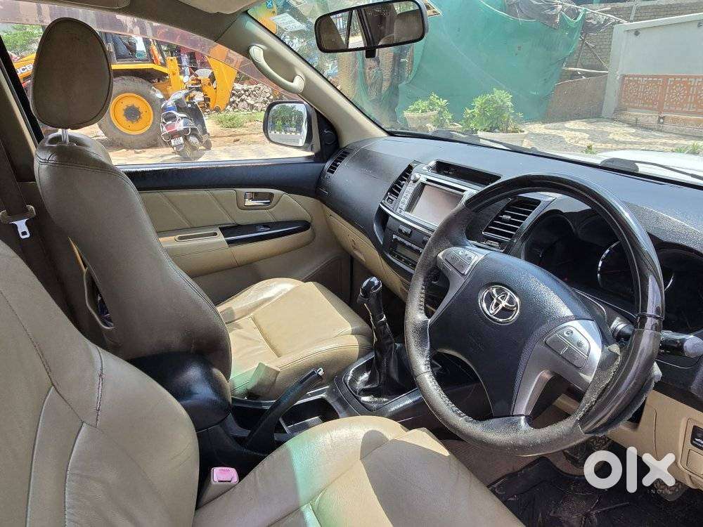 Toyota Fortuner 4x2 Mt 2.8 Diesel, 2015, Diesel