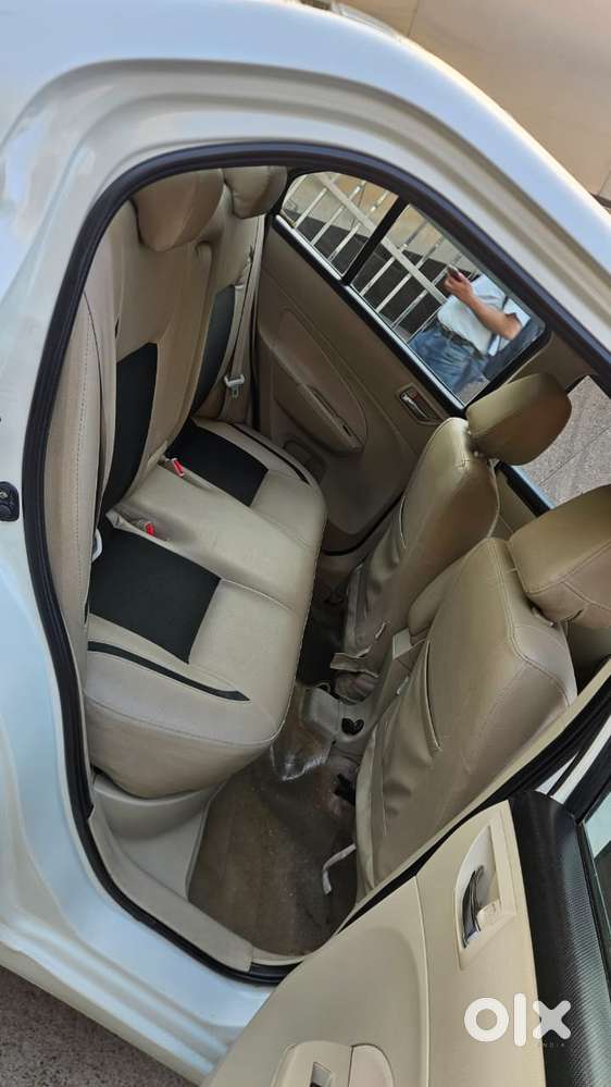 Maruti Suzuki Swift Dzire Vxi Optional, 2016, Petrol