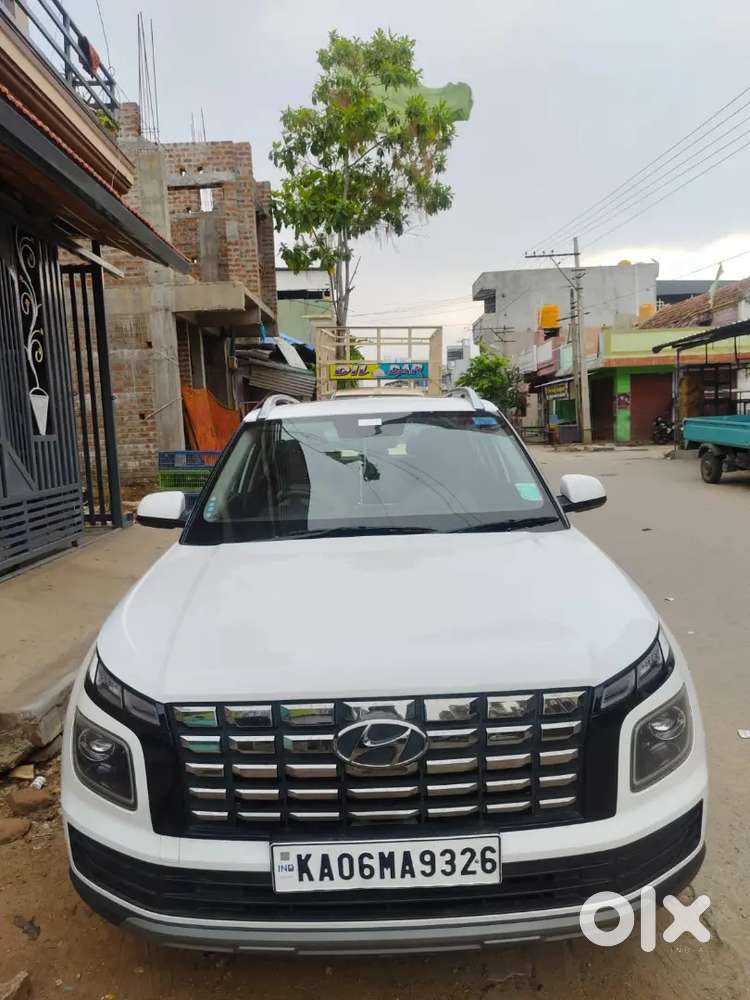 Hyundai Venue 2023 Plus Mt