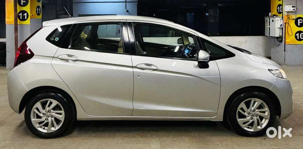 Honda Jazz V Cvt, 2016, Petrol