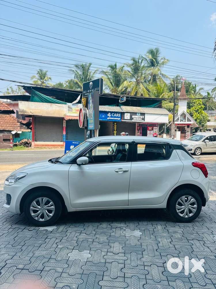 Maruti Suzuki Swift Vxi + Manual, 2020, Petrol