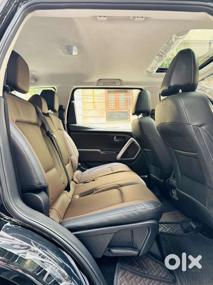 Mahindra Scorpio N D At 2wd Z8 S 7s Z8 Select, 2025, Petrol