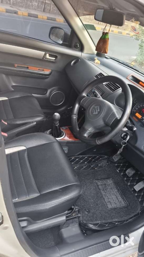 Maruti Suzuki Swift Dzire Vxi Optional, 2011, Petrol
