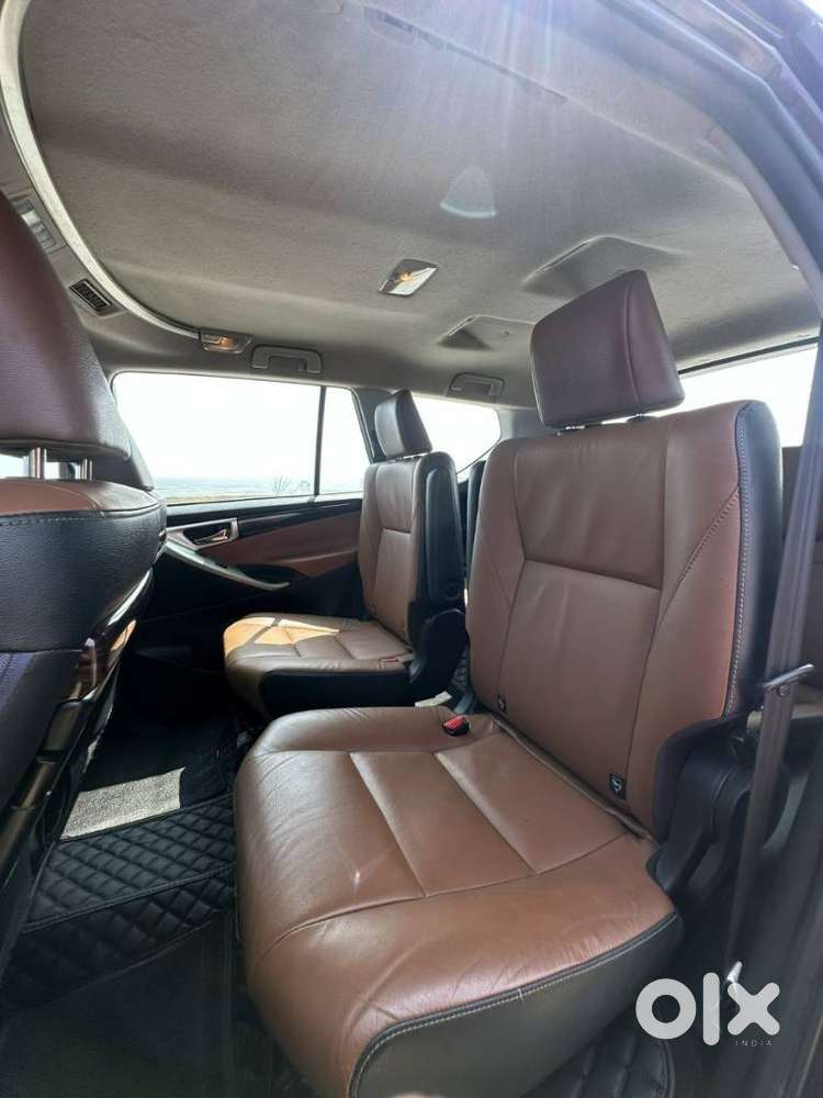 Toyota Innova Crysta 2.8z Automatic, 2018, Diesel