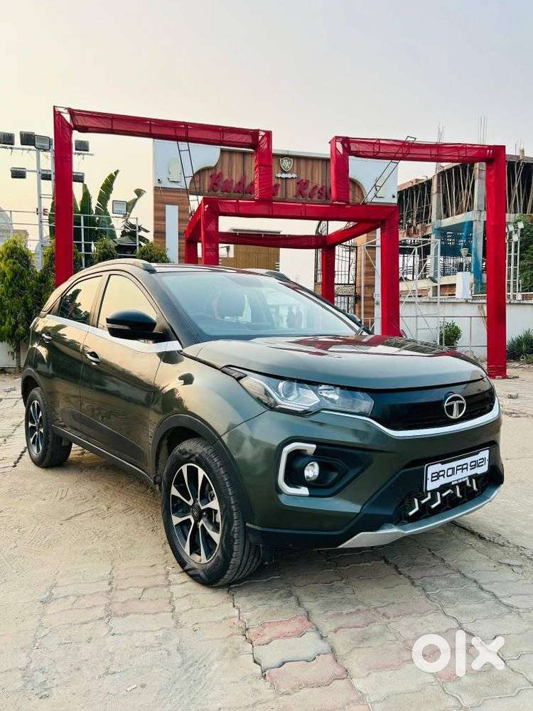 Tata Nexon 1.5 Revotorq Xza Plus Dual Tone Roof (o) Amt, 2021, Diese..