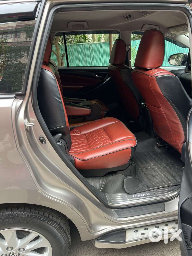 Toyota Innova Crysta