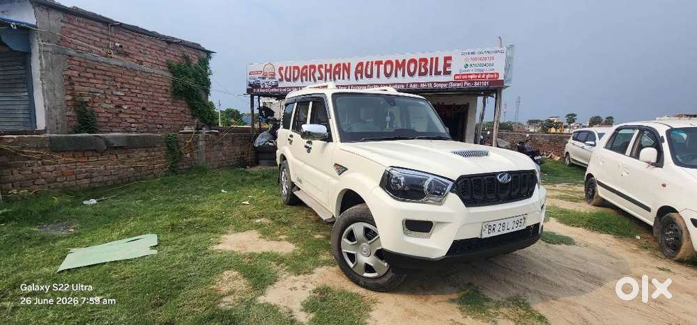 Mahindra Scorpio S4, 2015, Diesel
