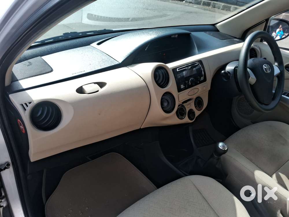 Toyota Etios 1.5 V, 2017, Petrol