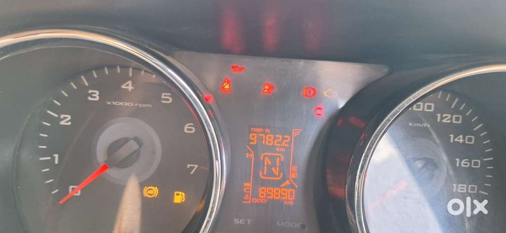 Mahindra Tuv 300 2017 Diesel Well Maintained