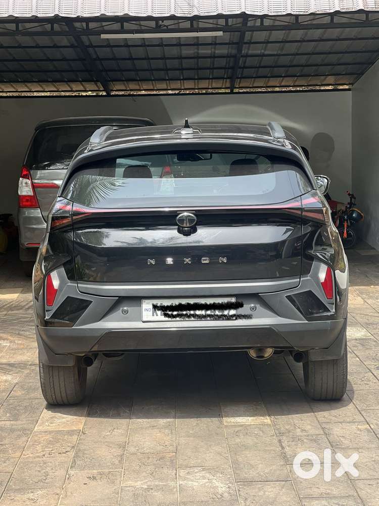 Tata Nexon Creative Plus 1.2 Petrol 6mt Dark Edition, 2024, Petrol