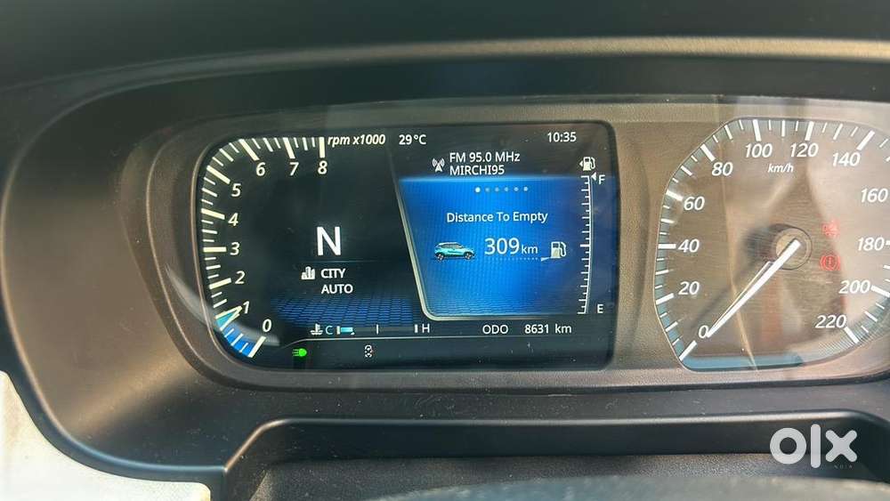 Tata Punch 2023 Petrol 7800 Km Driven