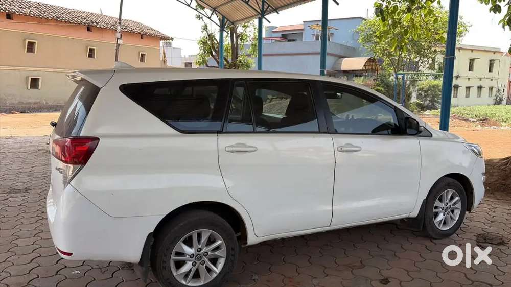Innova Crysta 2019