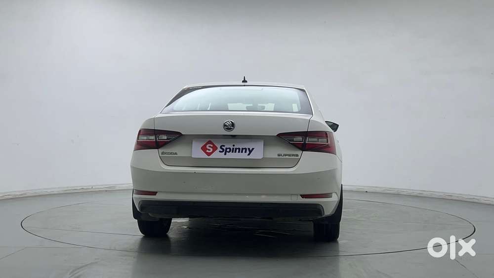 Skoda Superb [ ] 1.8 Style Tsi At, 2019, Petrol