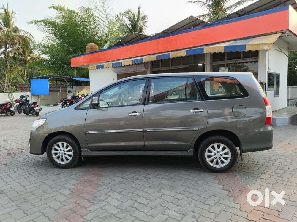 Toyota Innova 2.5 Vx 8 Str Bs-iii, 2012, Diesel