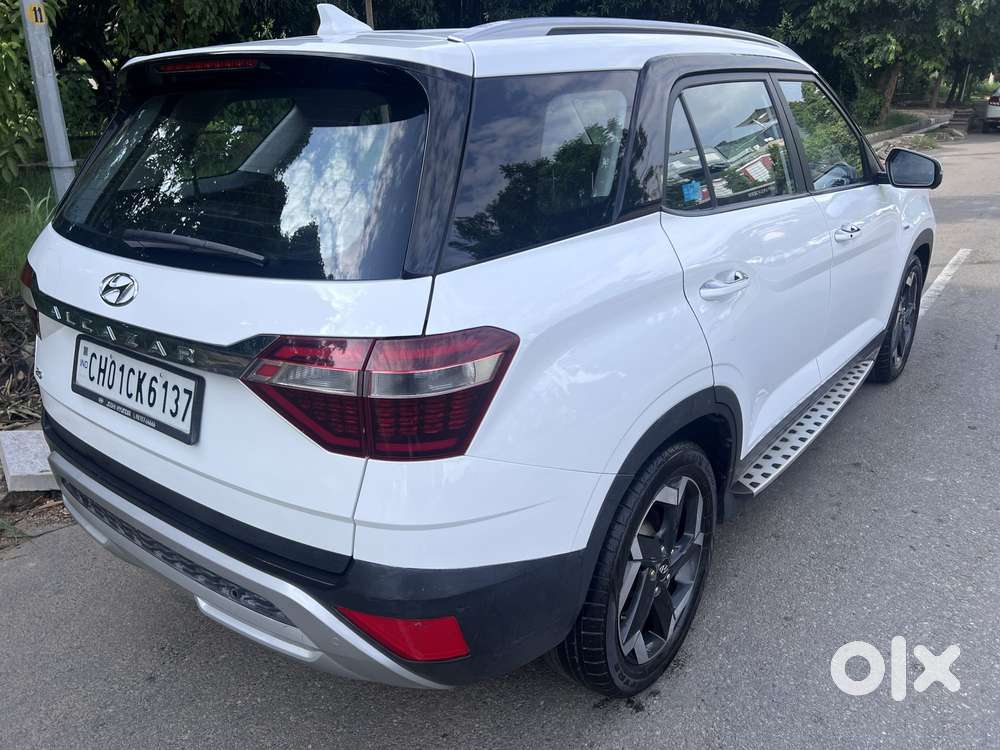 Hyundai Alcazar 2.0 Platinum (o) Petrol At 7 Str, 2022, Petrol