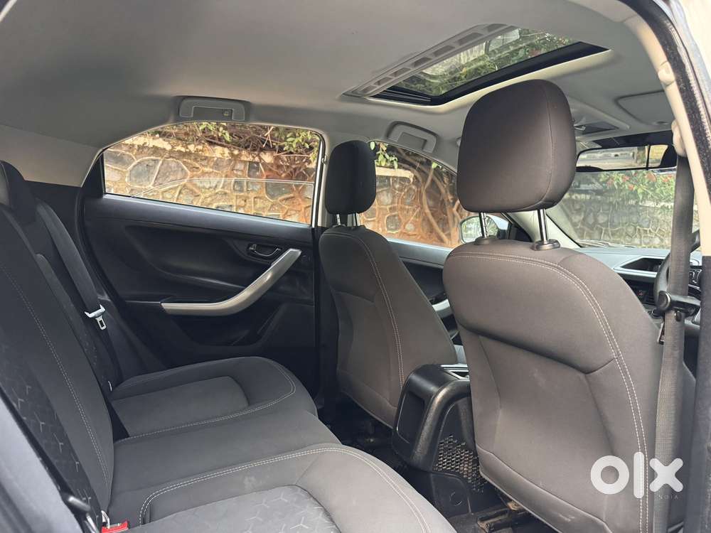 Tata Nexon 1.5 Revotorq Xm (s), 2022, Diesel