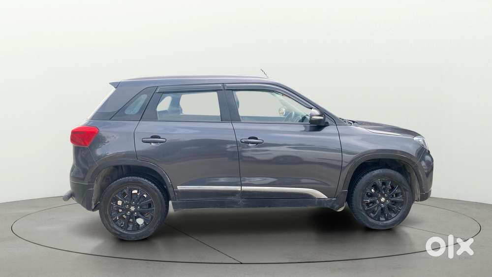 Maruti Suzuki Brezza 1.5 Zxi Smart Hybrid, 2022, Petrol
