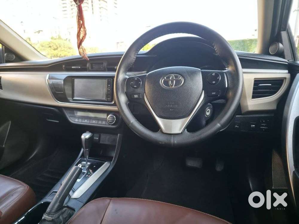 Toyota Corolla Altis G At, 2014, Petrol