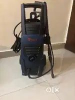 FOR SALE:High quality Pressure Washer -Like new!