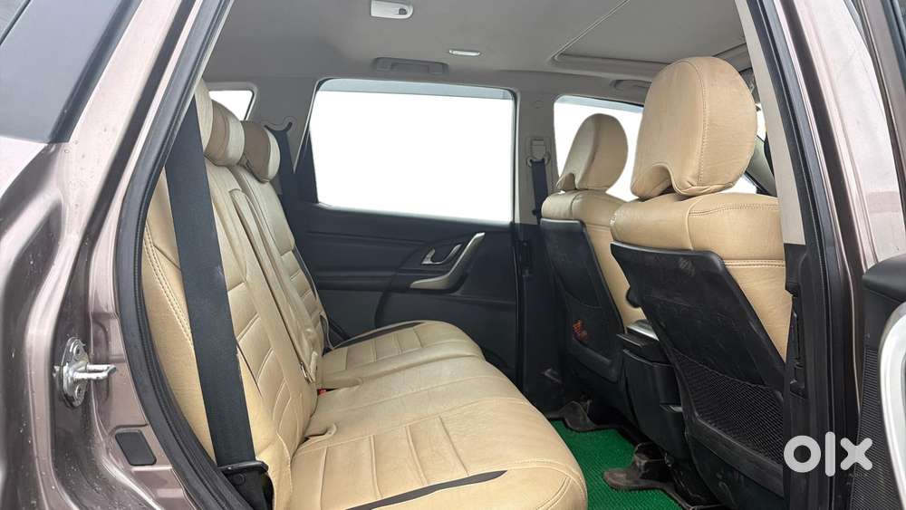 Mahindra Xuv500 W11 Option At Awd, 2018, Diesel