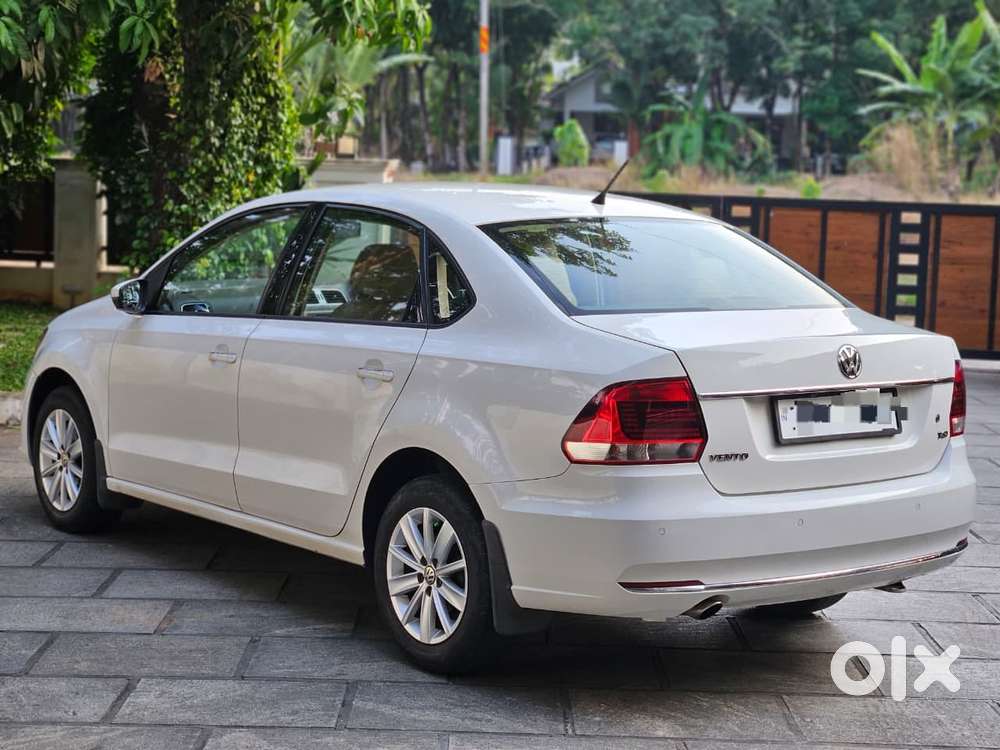Volkswagen Vento 1.2 Tsi Highline Plus At, 2015, Petrol