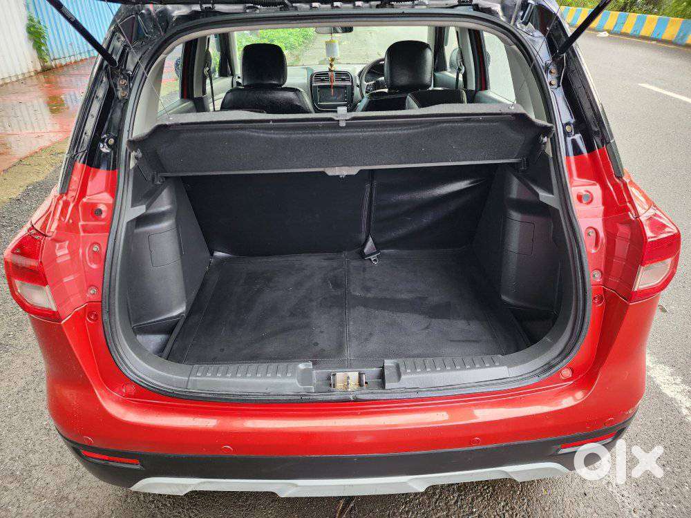 Maruti Suzuki Vitara Brezza Zdi Plus Dual Tone, 2016, Diesel