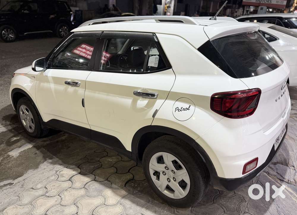 Hyundai Venue S 1.2 Petrol, 2021, Petrol
