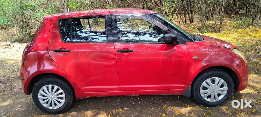 Maruti Suzuki Swift Vxi