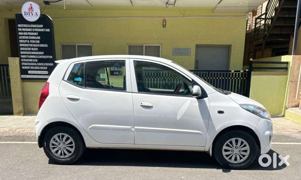 Hyundai I10 Sportz 1.2 Automatic Kappa2, 2013, Petrol