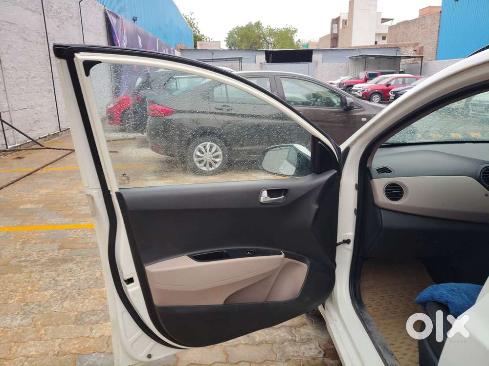 Hyundai Grand I10 1.2 Kappa Sportz, 2015, Petrol