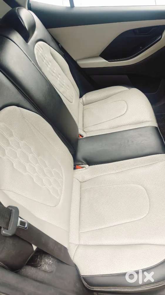 Hyundai Creta Facelift 2023 Diesel 34000 Km .