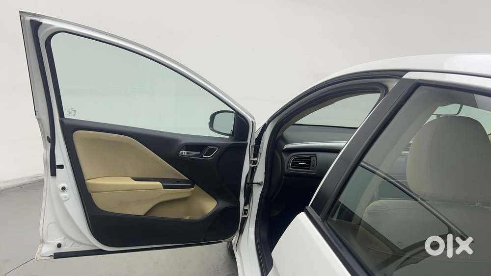 Honda City 1.5 V 4th Gen I-vtec Mt, 2023, Petrol