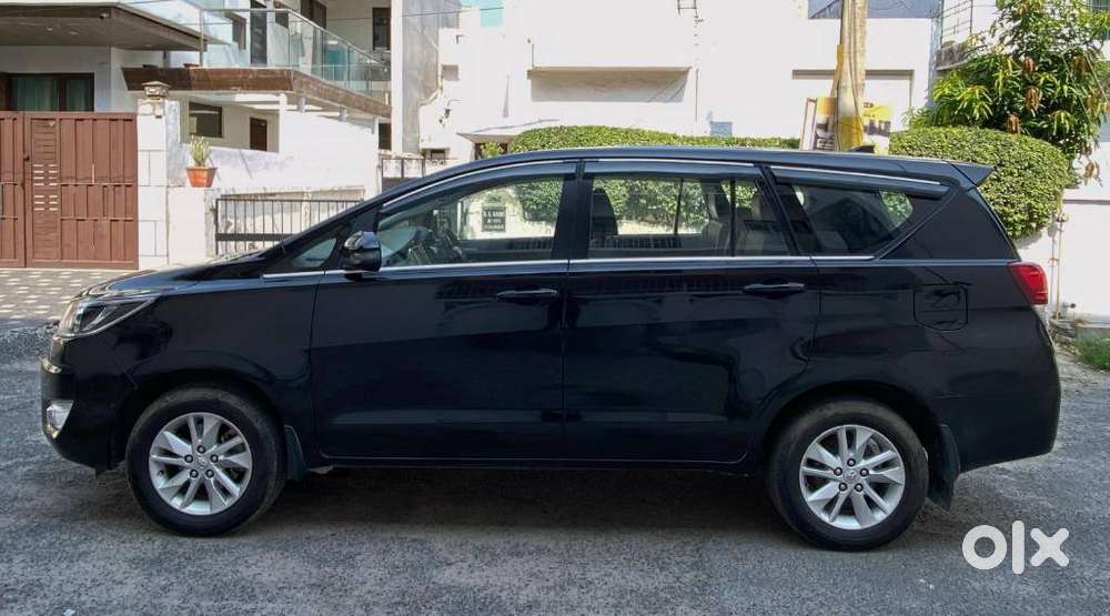 Toyota Innova Crysta [2020-ongoing] 2.4 Gx 8 Str, 2024, Diesel