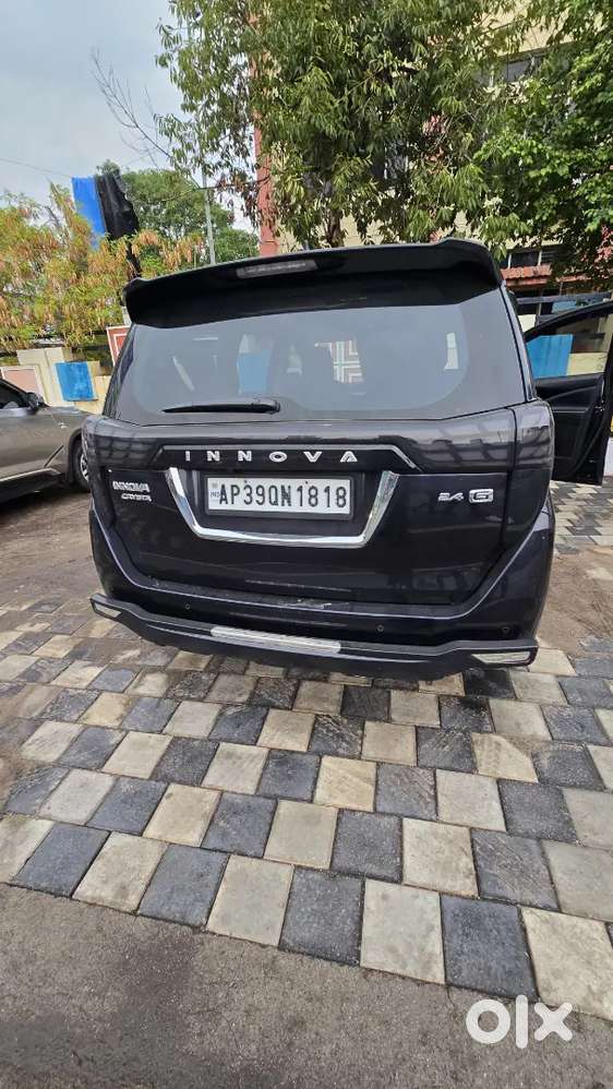Toyota Innova Crysta 2022 Diesel 75000 Km Driven