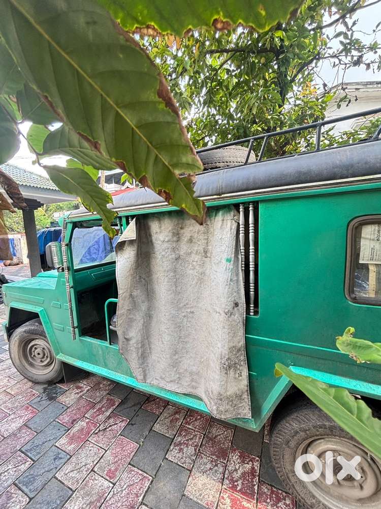 Force Motors Trax Cruiser 1994