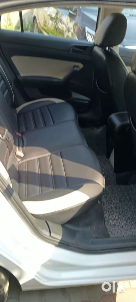 Skoda Slavia 1.0 Active Tsi, 2022, Petrol