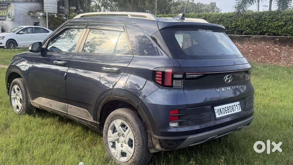 Hyundai Venue 1.2 S (o), 2022, Petrol