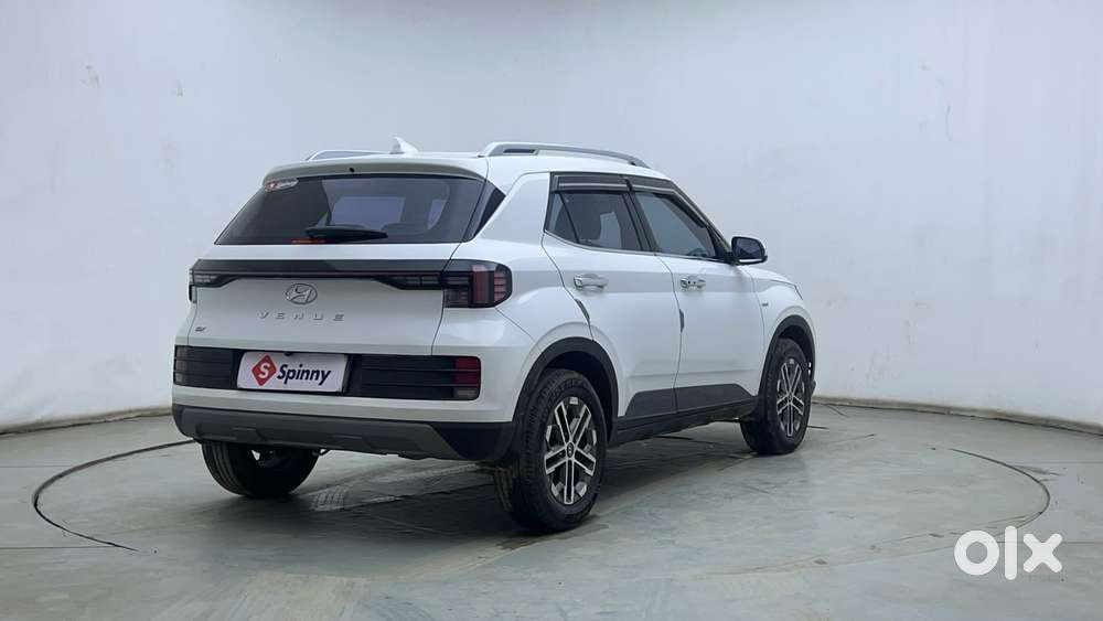 Hyundai Venue 1.0 Sx (o) Turbo Dct, 2024, Petrol