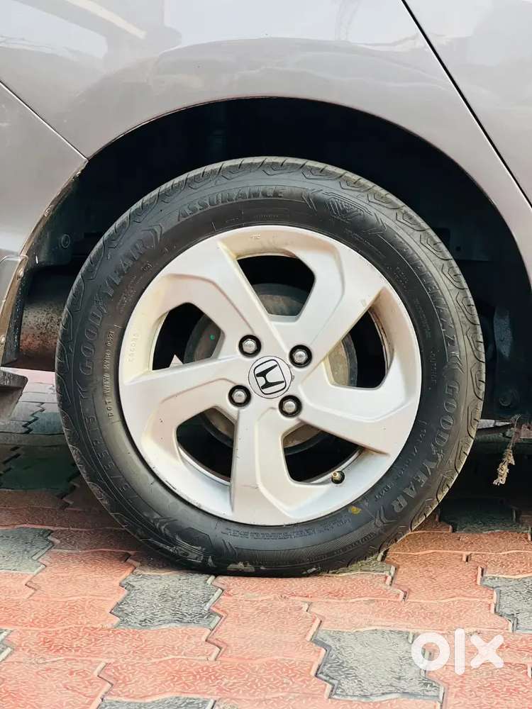 Honda City 2015 Variant Km Genuine