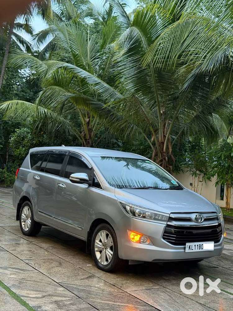 Toyota Innova Crysta 2.8z Automatic, 2016, Diesel