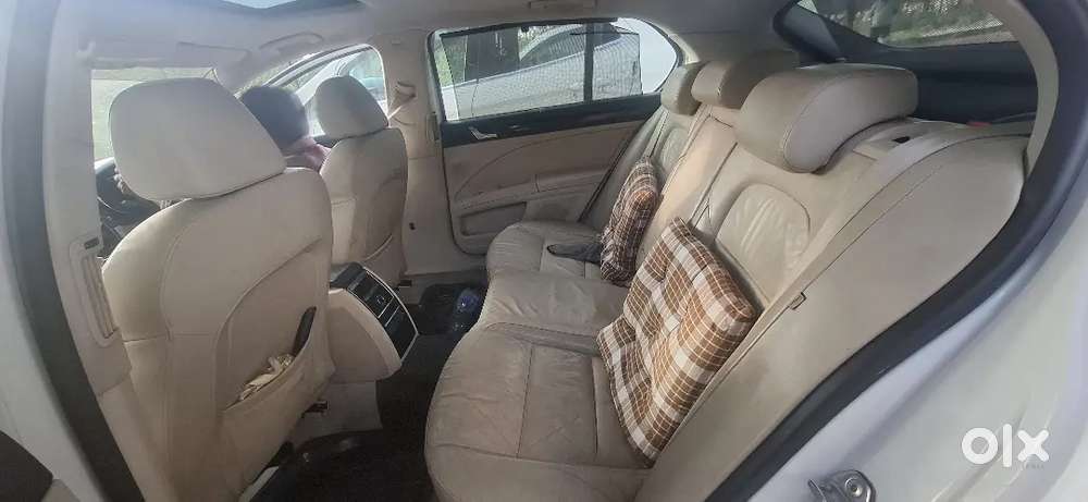 Skoda Superb 2011 Manual Car