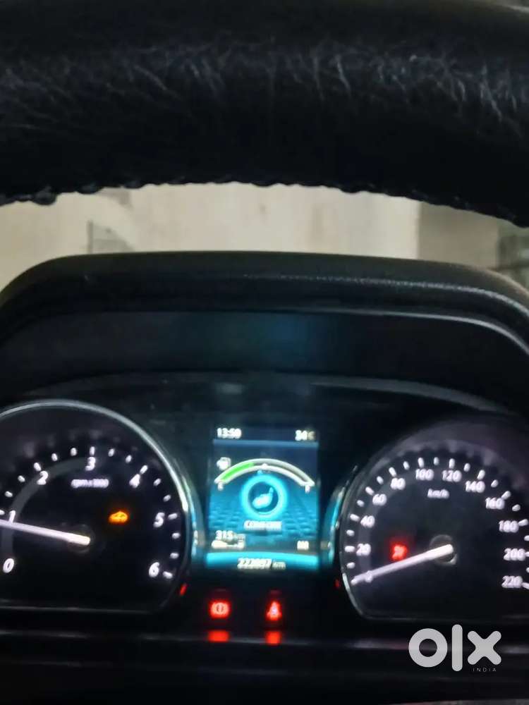 Tata Hexa 2.2 Xt 2017