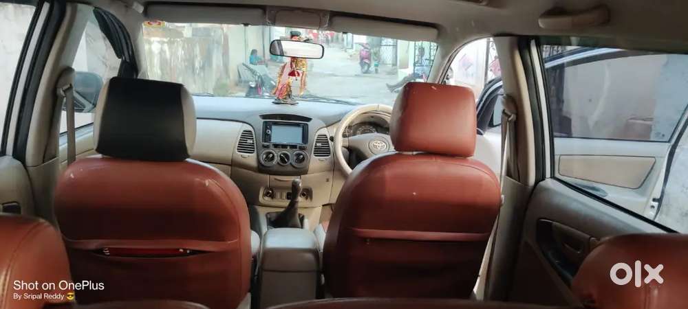 Toyota Innova 2011 Diesel Well Maintained